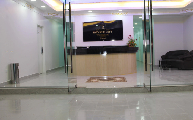 Royale City Hotel