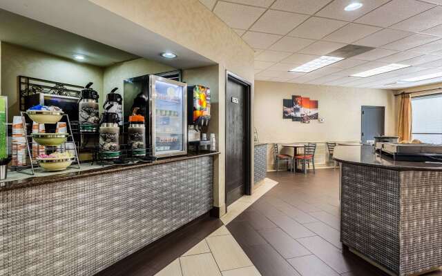 Quality Inn Tupelo Central