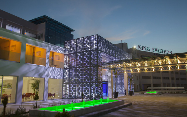 King Evelthon Beach Hotel & Resort