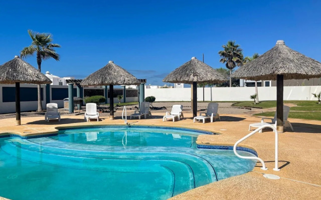 Quiet Cozy Getaway With Stunning Ocean View