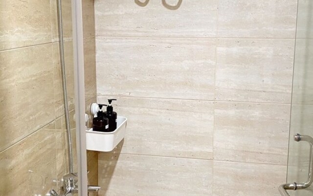 Breeze Apartments at Bintaro by OkeStay