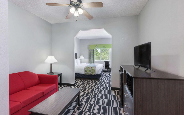 Holiday Inn Express and Suites Sulphur Springs by IHG
