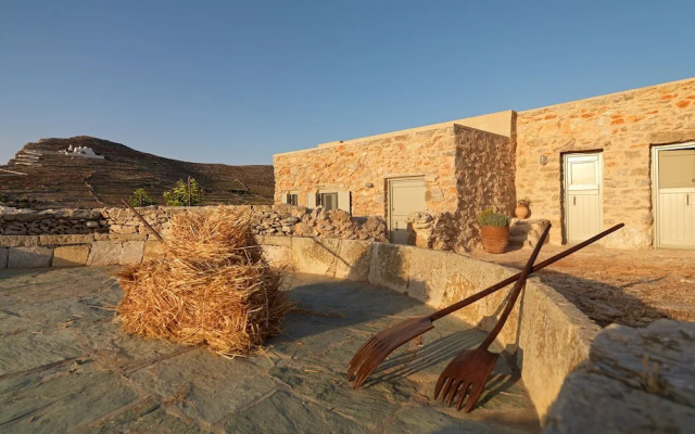 Themonies Luxury Suites