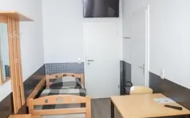 Monteurwohnung - Hostel - Zimmer - Hotel easy