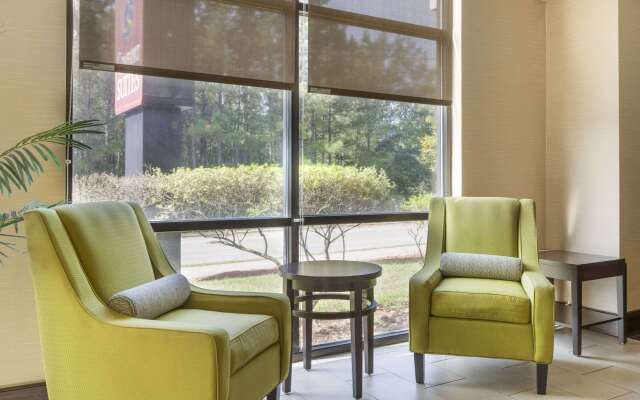 Comfort Suites Columbia Northeast - Fort Jackson