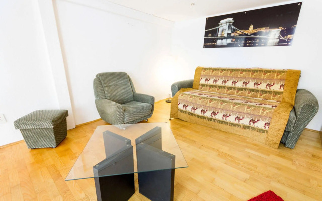 Like Home Opera Apartments