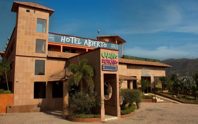 Camino Mexicano Hotel Resort