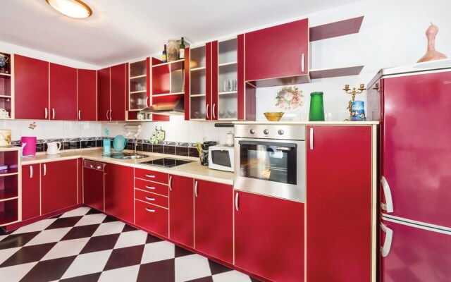 Nice Home in Maslenica With Wifi and 3 Bedrooms