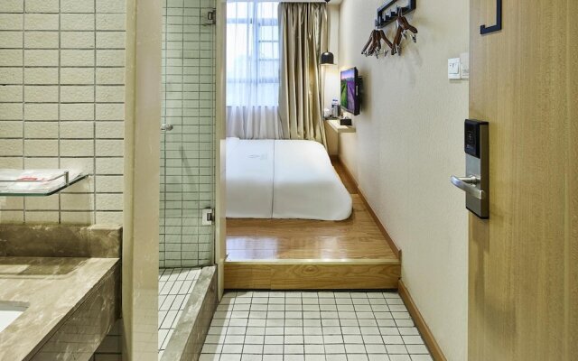 Jiangxia Business Hotel