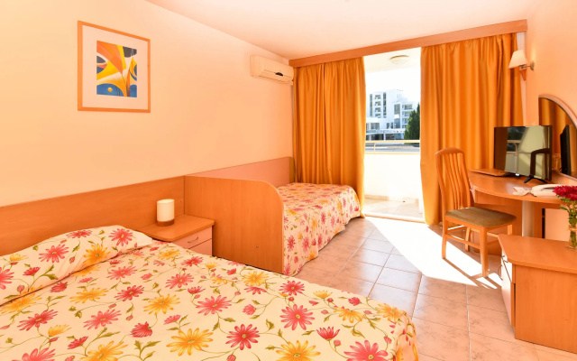 Hotel Oasis