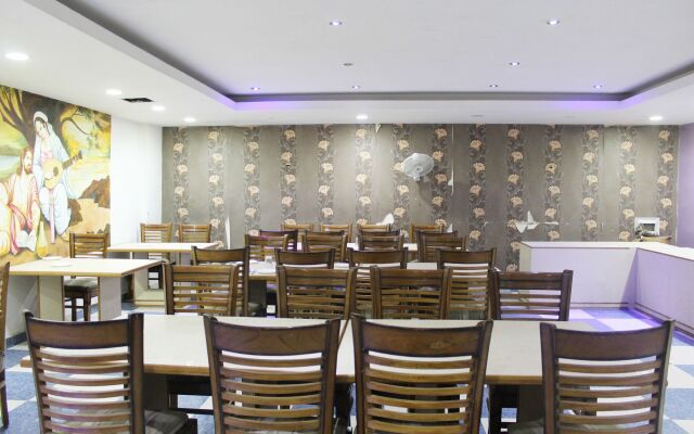 Hotel Raj Mandir