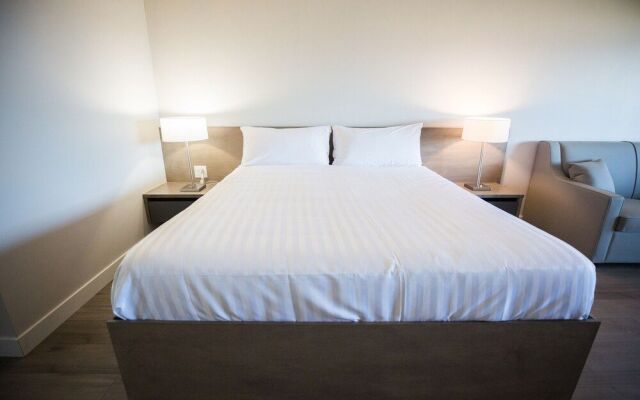 Sand Pebbles Inn