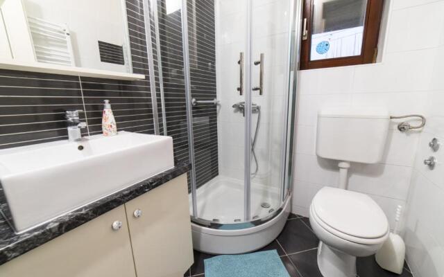 Angela Luxury Studio Apartment