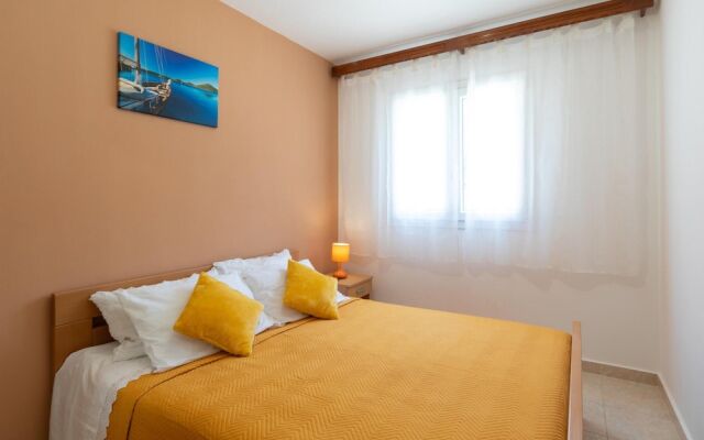 Beautiful Home in Prizba With Wifi and 3 Bedrooms