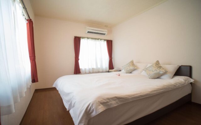 Beach Front Hamby – Guest Rooms – Chatan