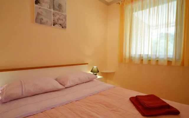 Bernardo in Rovinj With 1 Bedrooms and 1 Bathrooms