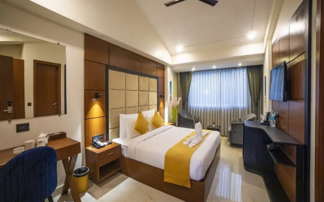 HUE GUH The Porto Candolim