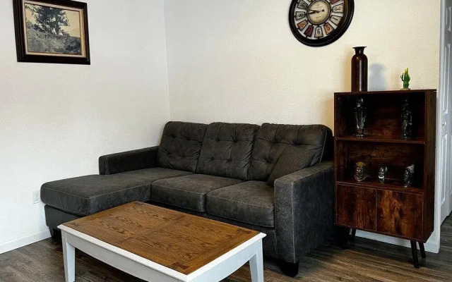 Southside 3bd 2bt apartment