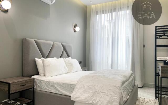 Kease Arid H -8 Luxury Gold Balcony XZ24