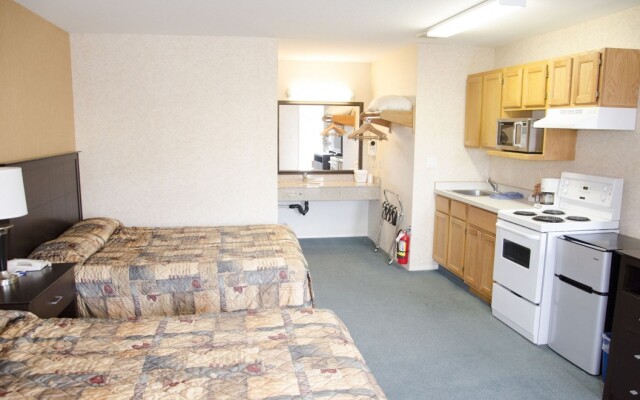 Best Budget Inn and Suites