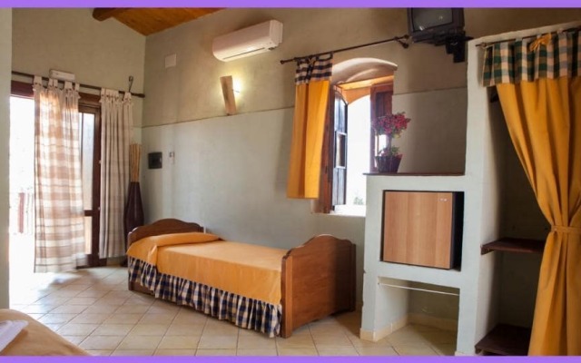 Hotel Borgo Alto