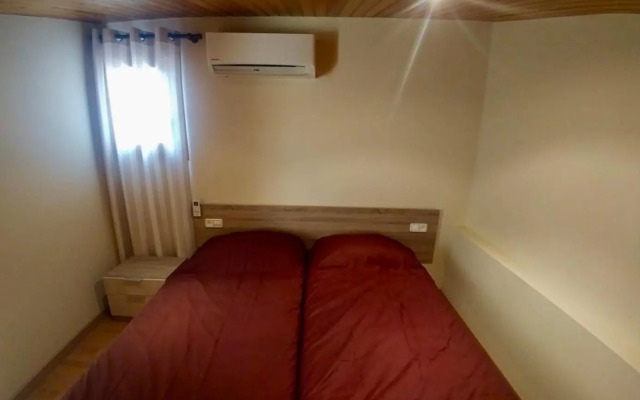 DÚPLEX Acollidor al Centre de Vic APTGARBI