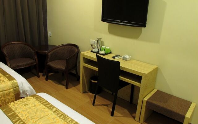 Eight Days Boutique Hotel Permas Jaya