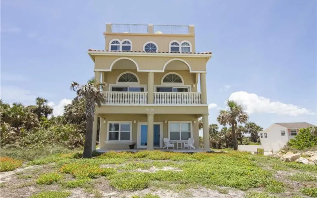 Wave Watch - Six Bedroom Home