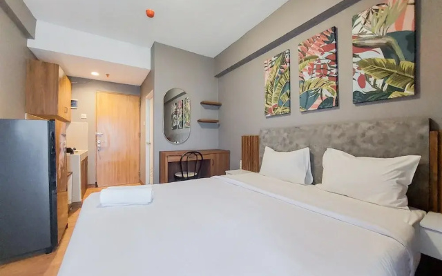 Relaxing And Homey Studio Sky View Apartment