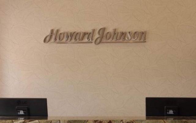 Howard Johnson by Wyndham Funes