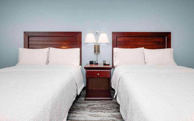 Hampton Inn & Suites Dallas-Arlington-South