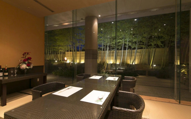 Aoyama Garden Resort Rosa Blanca