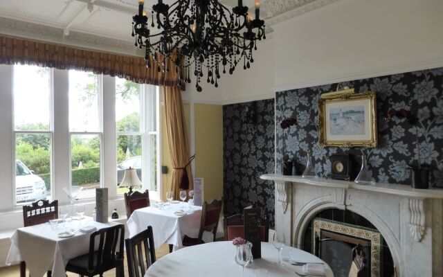 Ashmount Country House