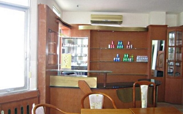 Sun Shine Hotel