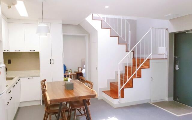 La Maison Verte (ramejong hauseu)