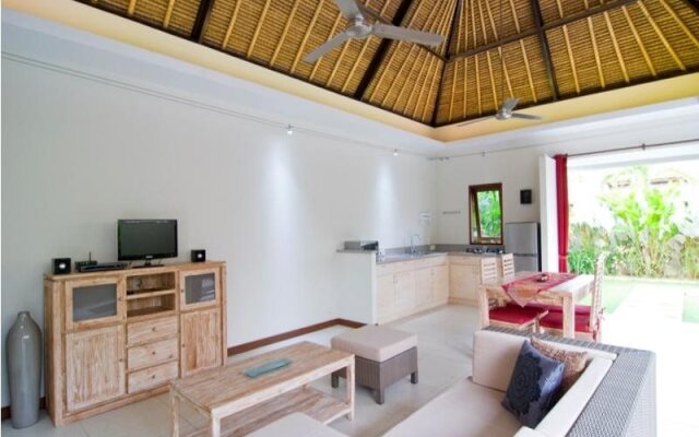 Villa Warna Warni