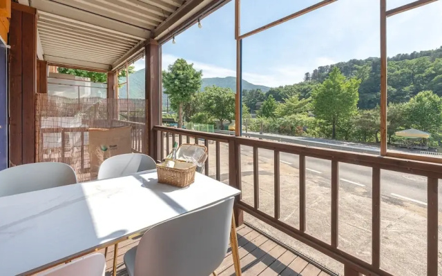 Gapyeong Noksu Valley Pet Group Pension