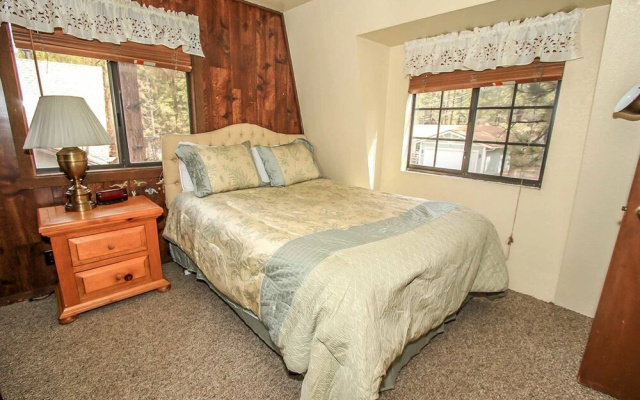 Birdie Cabin 1328 by RedAwning