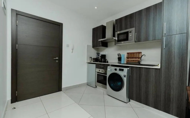 Enjoy Luxury Studio w/Pool @Embassy Gardens