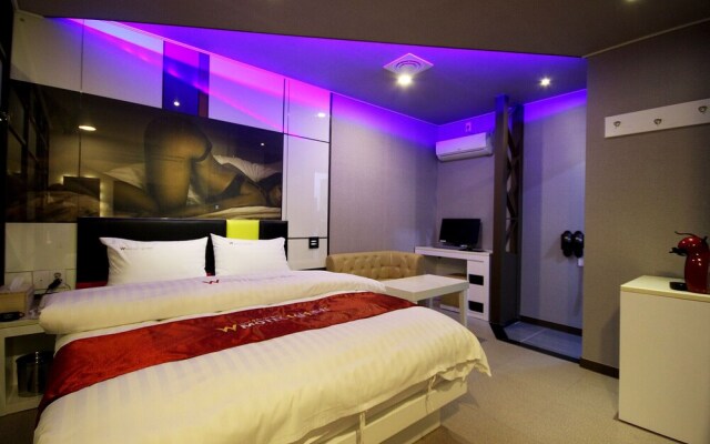 Chilgok Palgongsan W Drive-in