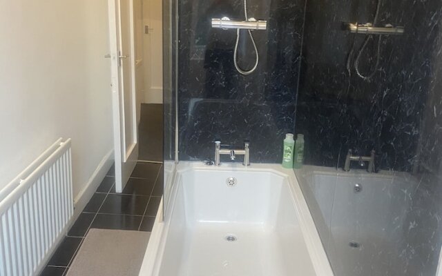 Beautiful 2 Bed Apartment In Glasgow