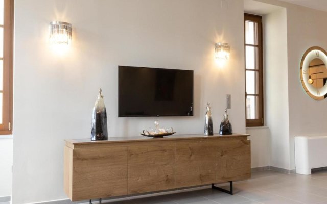 Orion Maison: Luxury 3 Bedroom Maisonette in the Center of Town