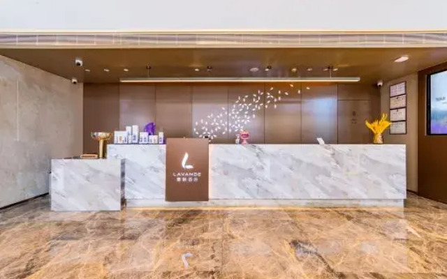 Laifeng Hotel (Zhongshan Xiaolan Light Rail Station Branch)