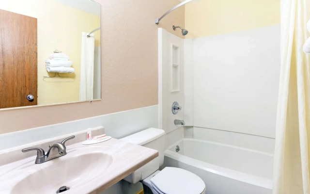 Super 8 Bath Hammondsport Area