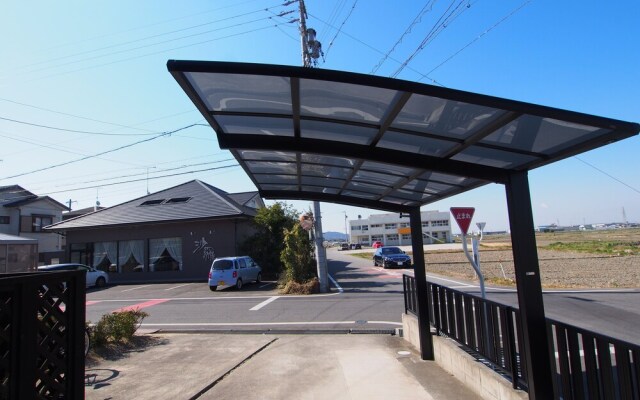 Okazaki House up to 8 People