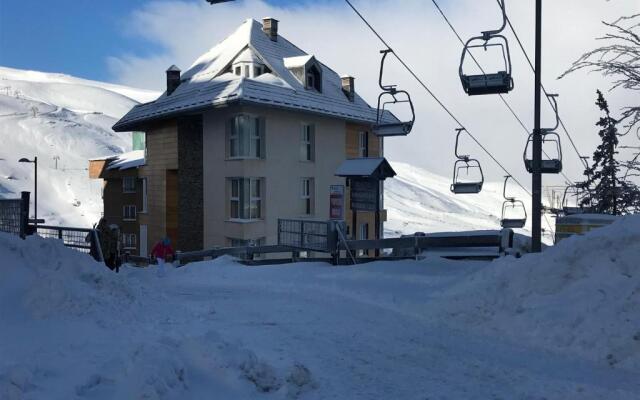 Miramar Elite Ski Con Parking