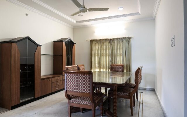 OYO 1074 Valley View Apartments