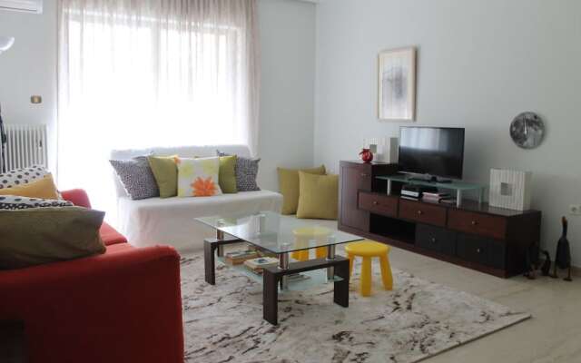 Spacy stay Central Athinian Apartment