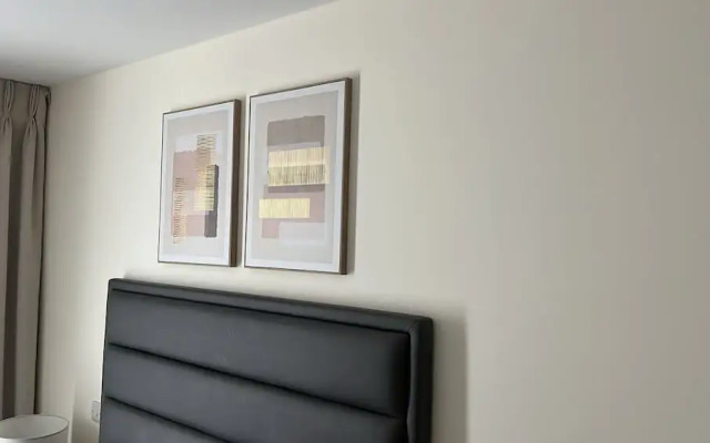 Impeccable 1-bed Apartment