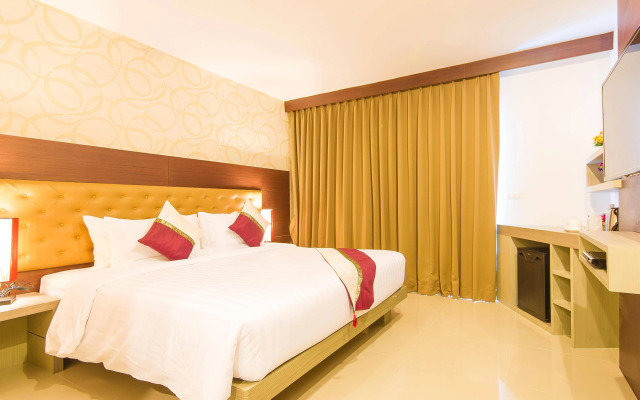 Hemingways Silk Hotel